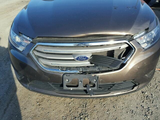 1FAHP2D85FG183511 - 2015 FORD TAURUS SE BROWN photo 9