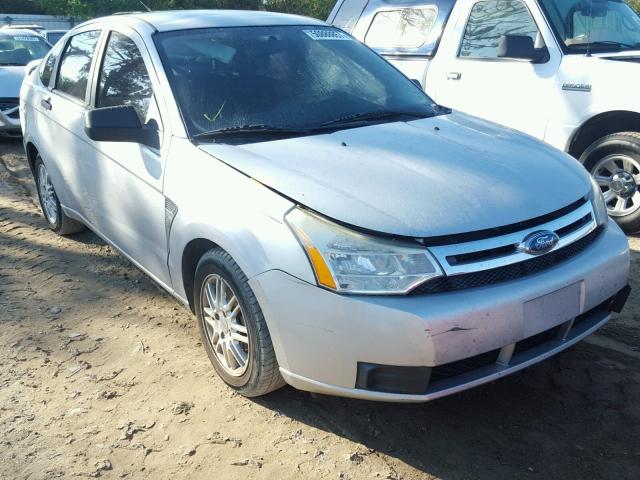 1FAHP35N38W108826 - 2008 FORD FOCUS SE SILVER photo 1