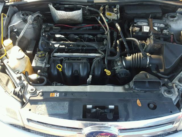 1FAHP35N38W108826 - 2008 FORD FOCUS SE SILVER photo 7