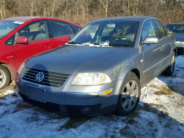 WVWRH63B33P431055 - 2003 VOLKSWAGEN PASSAT GLX GRAY photo 2