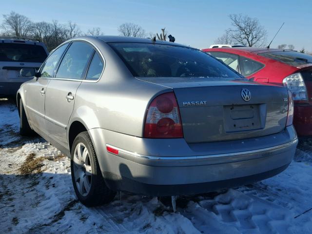 WVWRH63B33P431055 - 2003 VOLKSWAGEN PASSAT GLX GRAY photo 3