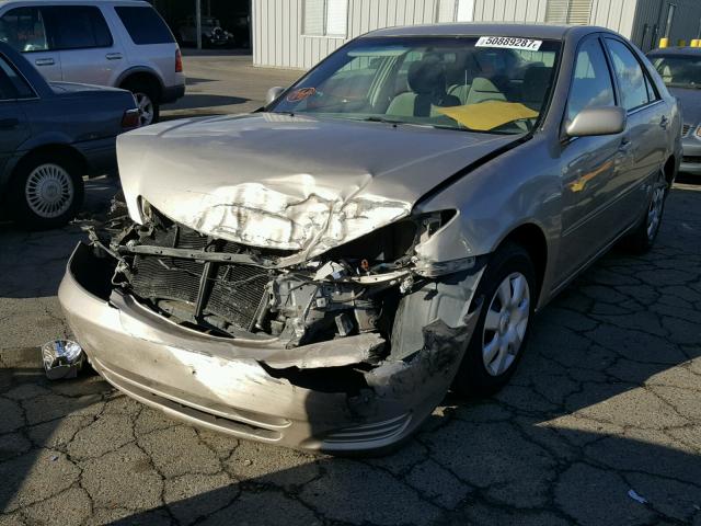 4T1BE32K43U743246 - 2003 TOYOTA CAMRY LE ოქროსფერი ფოტო 2