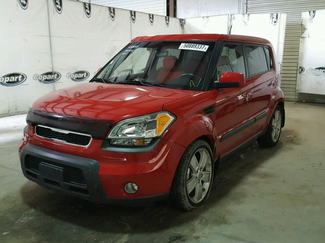 KNDJT2A22A7147016 - 2010 KIA SOUL + RED photo 2