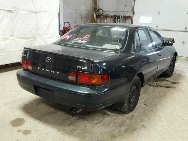 4T1GK12E7SU102474 - 1995 TOYOTA CAMRY LE GREEN photo 4