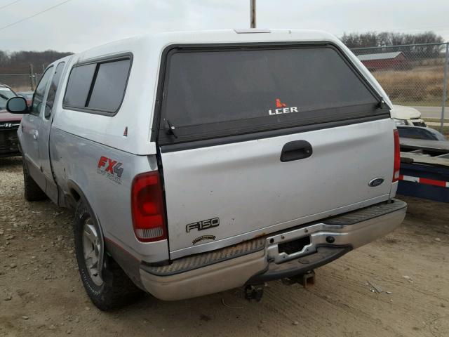 2FTRX18L62CA68970 - 2002 FORD F150 SILVER photo 3