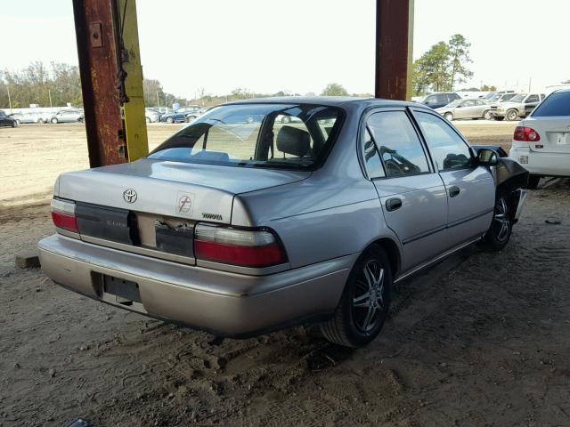 1NXBA02E0VZ557386 - 1997 TOYOTA COROLLA BA TAN photo 4