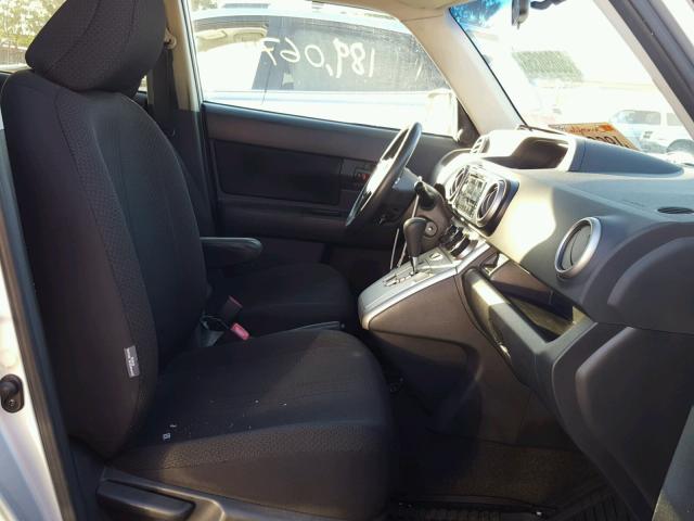 JTLKE50E181041217 - 2008 TOYOTA SCION XB Gümüş foto 5