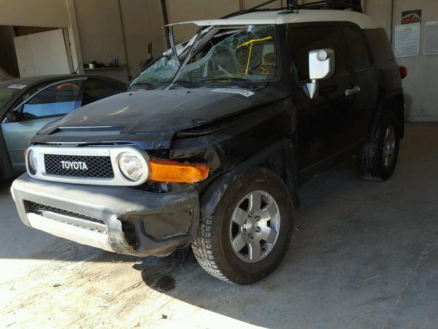 JTEBU11F770076911 - 2007 TOYOTA FJ CRUISER BLACK photo 2