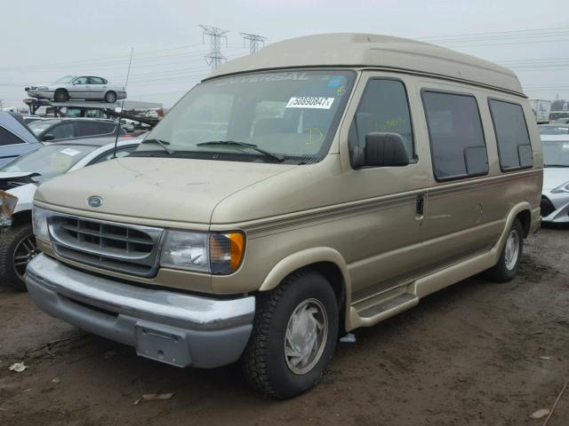 1FDRE1420YHB79501 - 2000 FORD ECONOLINE GOLD photo 2