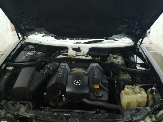 WDBJH82J93X085545 - 2003 MERCEDES-BENZ E 320 4MAT BLACK photo 7