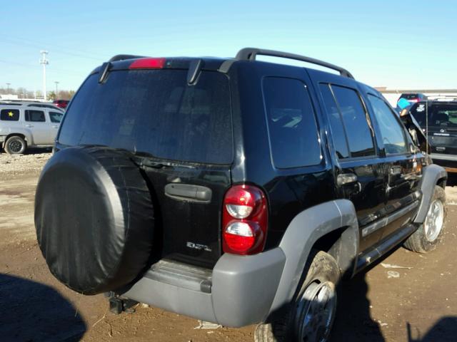 1J4GL48K15W679567 - 2005 JEEP LIBERTY SP BLACK photo 4