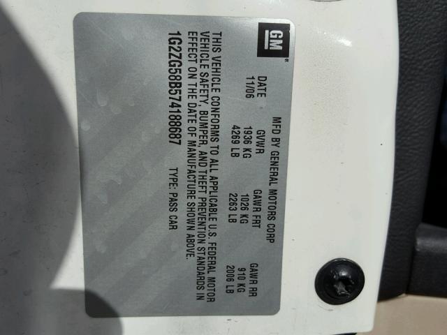 1G2ZG58B574188687 - 2007 PONTIAC G6 BASE WHITE photo 10