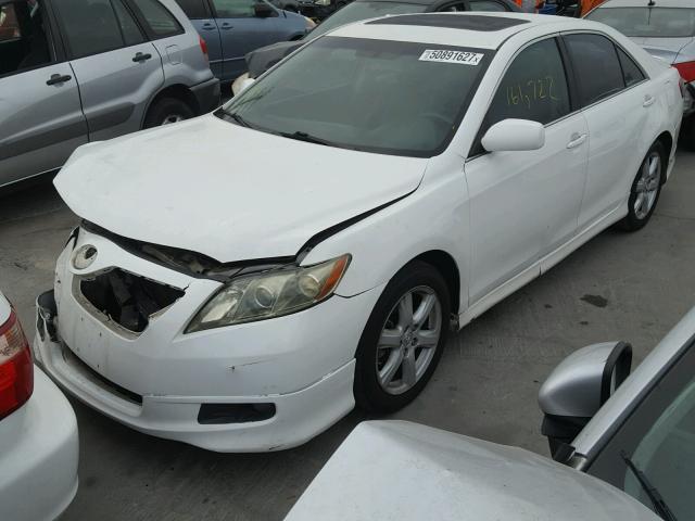 4T1BK46K27U532187 - 2007 TOYOTA CAMRY NEW WHITE photo 2