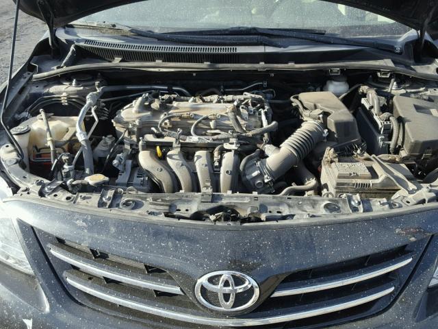 5YFBU4EE2DP208921 - 2013 TOYOTA COROLLA BA BLACK photo 7