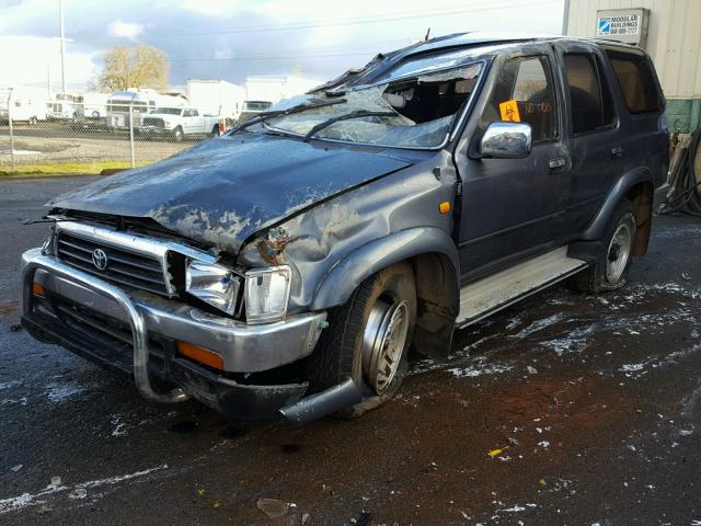 LN1300091804 - 1992 TOYOTA HILUX GRAY photo 2