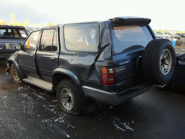 LN1300091804 - 1992 TOYOTA HILUX GRAY photo 3