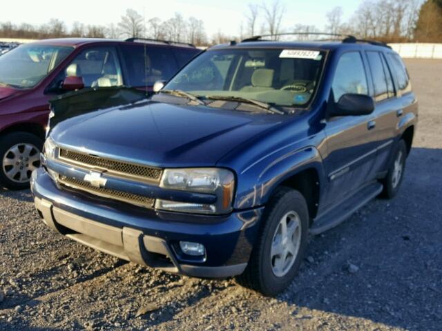 1GNDT13S542418776 - 2004 CHEVROLET TRAILBLAZE BLUE photo 2