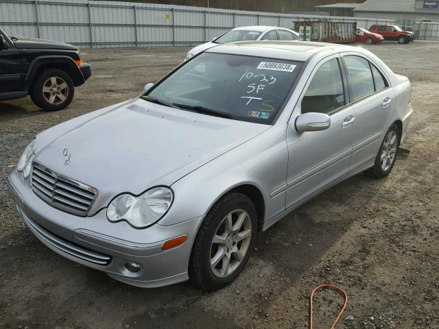 WDBRF92H67F902543 - 2007 MERCEDES-BENZ C 280 4MAT SILVER photo 2