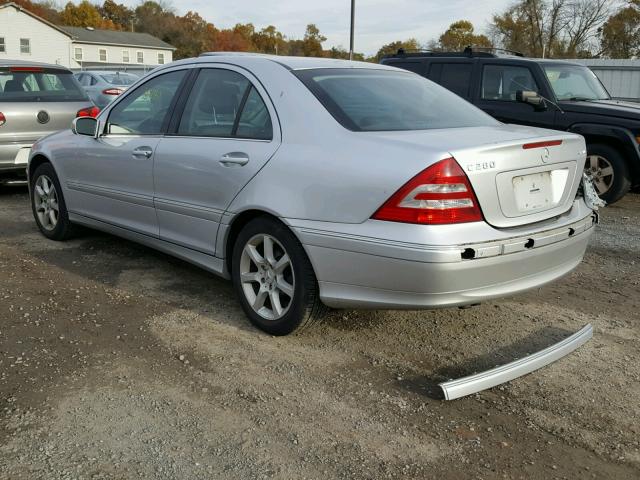 WDBRF92H67F902543 - 2007 MERCEDES-BENZ C 280 4MAT SILVER photo 3