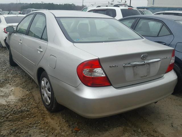 4T1BE32K53U677175 - 2003 TOYOTA CAMRY LE SILVER photo 3