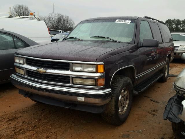 3GNFK16R1VG136941 - 1997 CHEVROLET SUBURBAN K MAROON photo 2