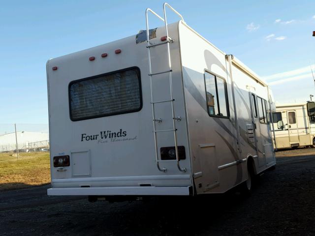 1GBJG31U661244200 - 2007 CHEVROLET MOTORHOME WHITE photo 4