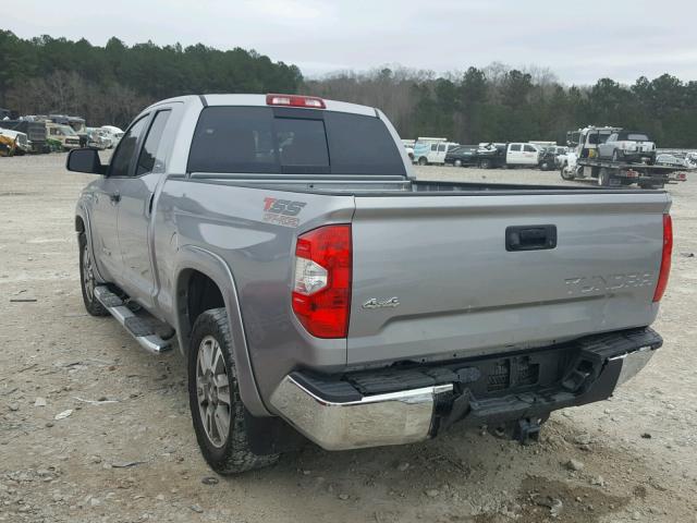 5TFUW5F16GX551371 - 2016 TOYOTA TUNDRA DOU SILVER photo 3