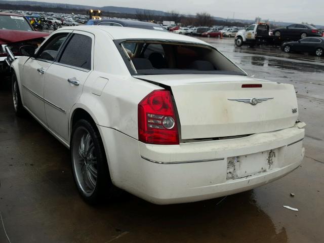 2C3CA4CD3AH203823 - 2010 CHRYSLER 300 TOURIN WHITE photo 3