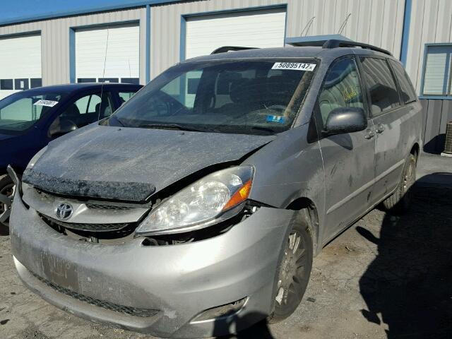 5TDBK23C48S013203 - 2008 TOYOTA SIENNA LE SILVER photo 2