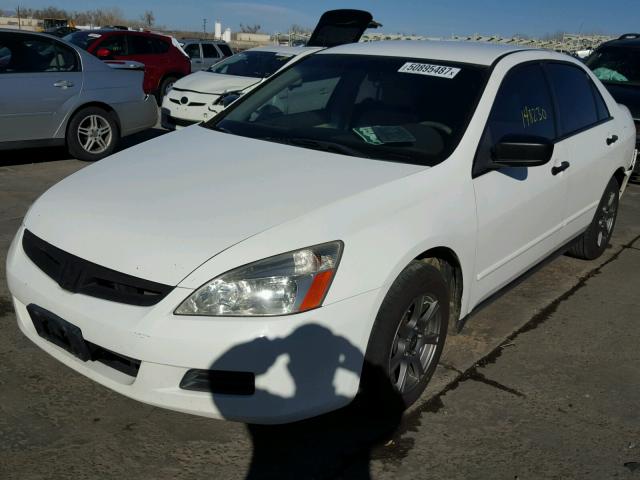 JHMCM56106C002187 - 2006 HONDA ACCORD VAL WHITE photo 2