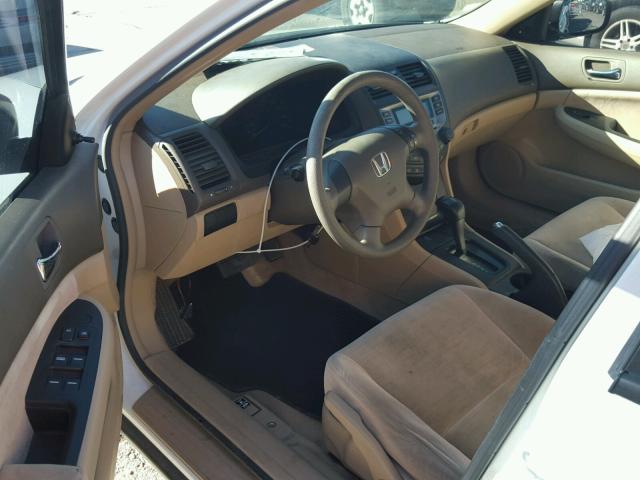 JHMCM56106C002187 - 2006 HONDA ACCORD VAL WHITE photo 9