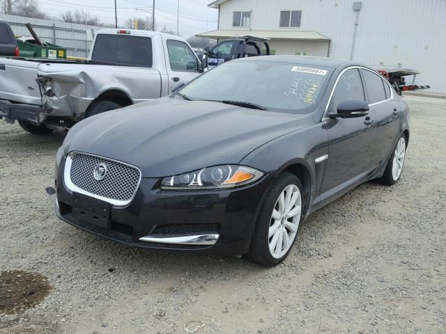 SAJWJ0EF8D8S85995 - 2013 JAGUAR XF GRAY photo 2