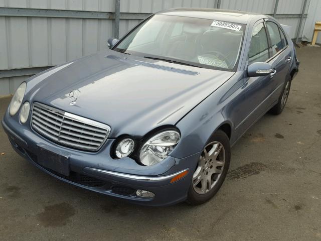 WDBUF65J43A139842 - 2003 MERCEDES-BENZ E 320 BLUE photo 2