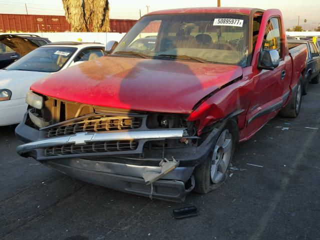 2GCEC19V321412292 - 2002 CHEVROLET SILVERADO RED photo 2