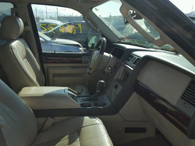 5LMFU27R54LJ04172 - 2004 LINCOLN NAVIGATOR BLACK photo 5