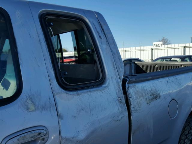 1FTRX17W8XKB70382 - 1999 FORD F150 SILVER photo 9