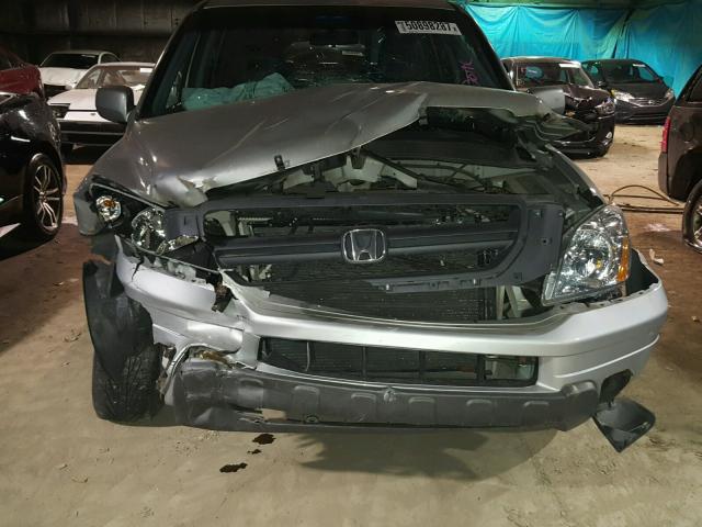 2HKYF18504H539511 - 2004 HONDA PILOT EXL SILVER photo 9