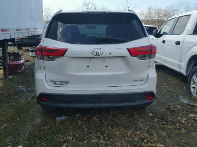 5TDJZRFH6HS508638 - 2017 TOYOTA HIGHLANDER WHITE photo 9