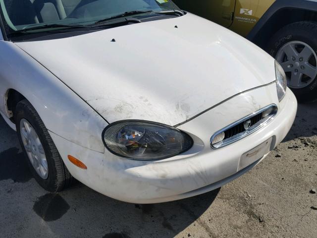 1MEFM50U8XG662763 - 1999 MERCURY SABLE GS WHITE photo 9