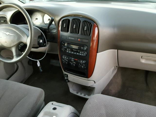 2A4GP44R17R330816 - 2007 CHRYSLER TOWN & COU RED photo 9