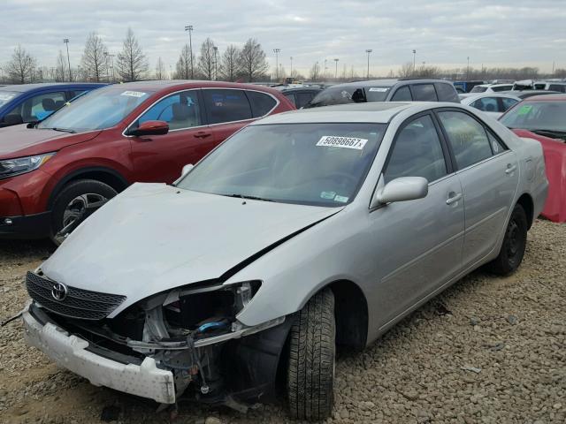 4T1BE32K13U753149 - 2003 TOYOTA CAMRY LE SILVER photo 2