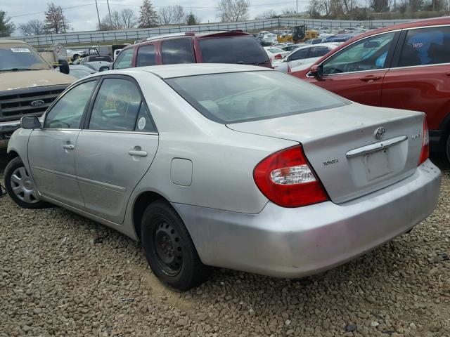 4T1BE32K13U753149 - 2003 TOYOTA CAMRY LE SILVER photo 3