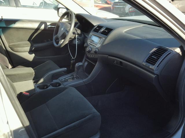 1HGCM56137A108035 - 2007 HONDA ACCORD VAL SILVER photo 5