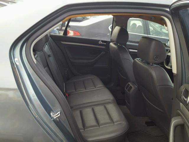 3VWSG71K76M701943 - 2006 VOLKSWAGEN JETTA 2.5 GRAY photo 6
