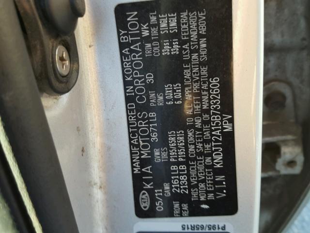 KNDJT2A15B7332606 - 2011 KIA SOUL SILVER photo 10