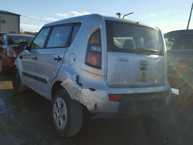 KNDJT2A15B7332606 - 2011 KIA SOUL SILVER photo 3