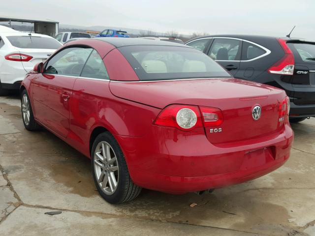 WVWFA71F18V006956 - 2008 VOLKSWAGEN EOS LUX RED photo 3