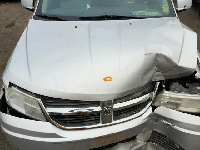 3D4GG57VX9T600388 - 2009 DODGE JOURNEY SX SILVER photo 7