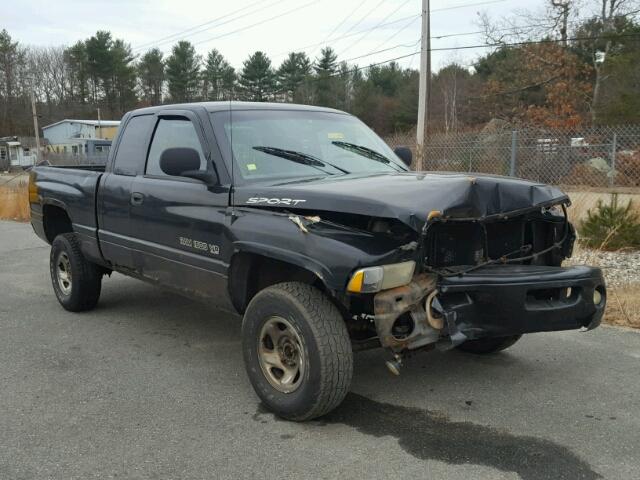 1B7HF13Y4YJ160090 - 2000 DODGE RAM 1500 BLACK photo 1