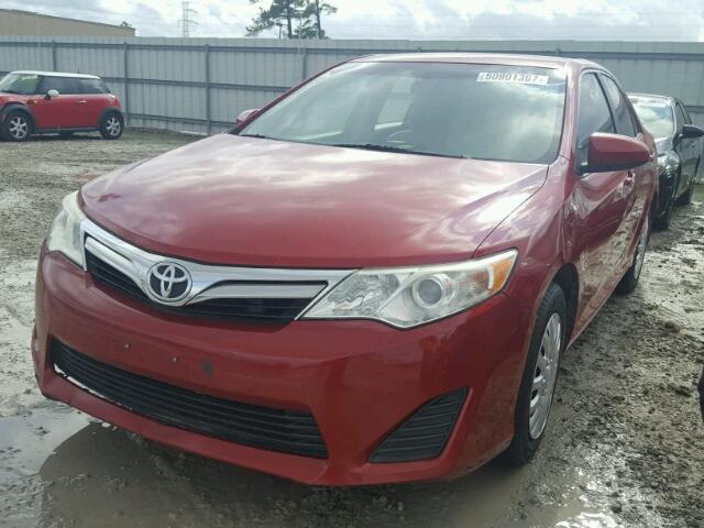 4T1BF1FK5CU550647 - 2012 TOYOTA CAMRY BASE RED photo 2